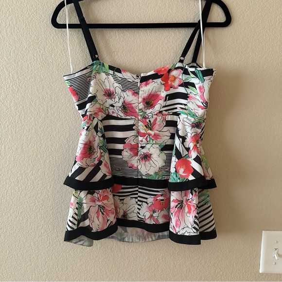 Yumi Kim In the Ruff Top - Picture 3 of 5